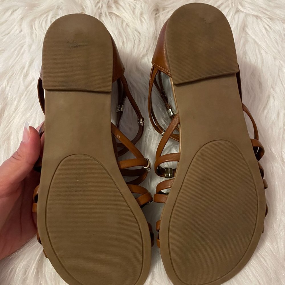 Sandals - Picture 7 of 7